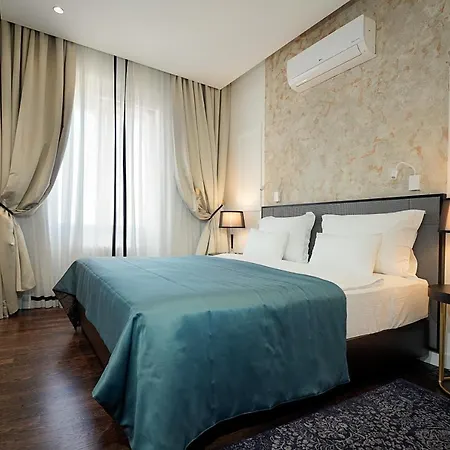 Majestic Hotel 4*